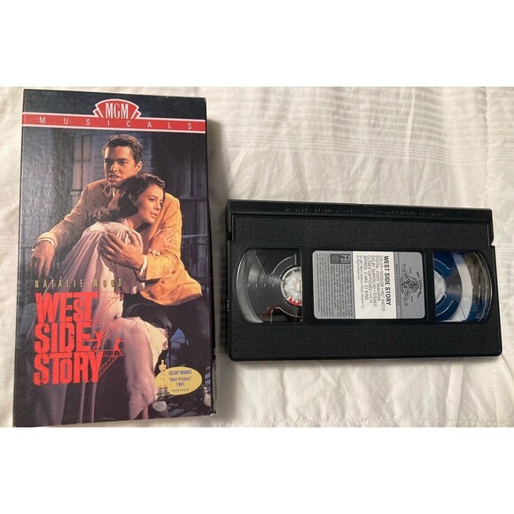 MGM Other - West Side Story VHS 1961 Musical Movie Natalie Wood, Richard Beymer Award Winner